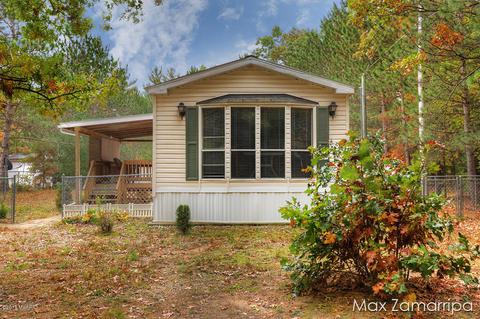 6202 E 29th St, White Cloud, MI 49349 photo 1