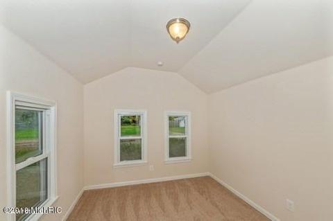222 Irving St, Belding, MI 48809 photo 12