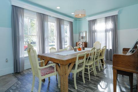 306 Exchange St, Marshall, MI 49068 photo 8