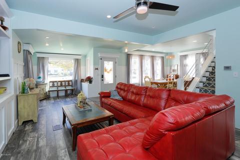 306 Exchange St, Marshall, MI 49068 photo 5
