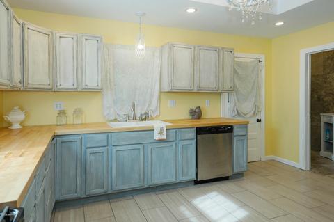 306 Exchange St, Marshall, MI 49068 photo 10