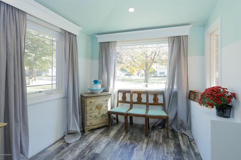 306 Exchange St, Marshall, MI 49068 photo 6