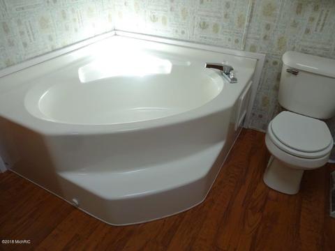 8532 N Warner, Bitely, MI 49309 photo 5