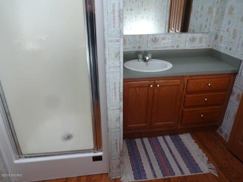 8532 N Warner, Bitely, MI 49309 photo 4