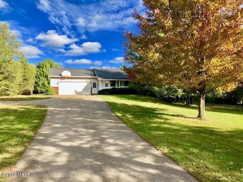 4307 17th St, Dorr, MI 49323 photo 2