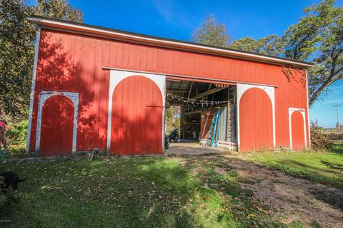 18446 Moorepark Rd, Three Rivers, MI 49093 photo 11