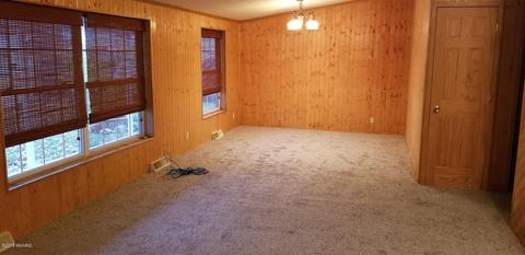 8726 E James, White Cloud, MI 49349 photo 5
