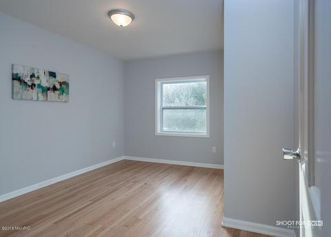 8665 Bennett St SE, Ada, MI 49301 photo 34