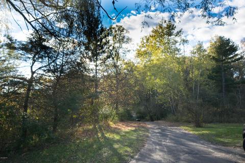 8665 Bennett St SE, Ada, MI 49301 photo 50