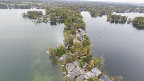 10985 Long Point Dr, Plainwell, MI 49080 photo 31