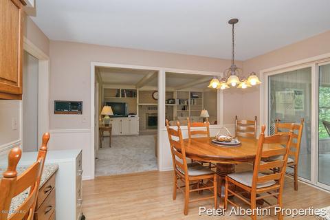 7705 Kirkwall Dr SE, Ada, MI 49301 photo 11