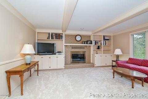 7705 Kirkwall Dr SE, Ada, MI 49301 photo 5