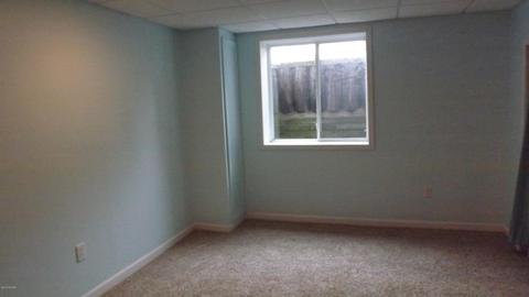 709 N State St, Belding, MI 48809 photo 9