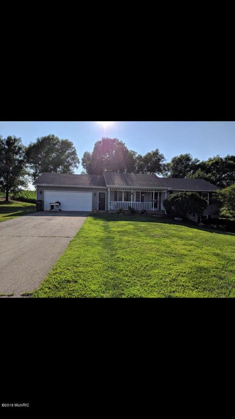 4398 23rd St, Dorr, MI 49323 photo 1