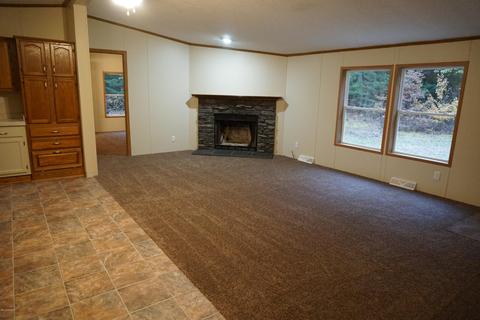 2197 E Cedar St, Newaygo, MI 49337 photo 8