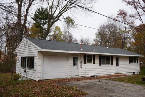 6897 S Maple St, Baldwin, MI 49304 photo 1
