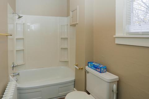 321 E Hughes St, Marshall, MI 49068 photo 21