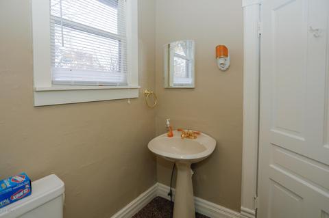 321 E Hughes St, Marshall, MI 49068 photo 20