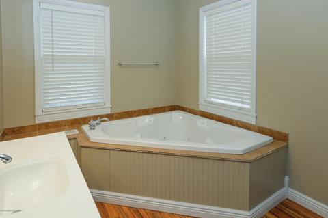 321 E Hughes St, Marshall, MI 49068 photo 15