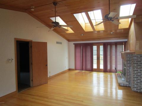 1085 Wolf Rd, Reading, MI 49274 photo 8