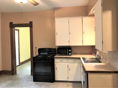 609 S Main St, Plainwell, MI 49080 photo 13