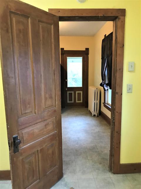 609 S Main St, Plainwell, MI 49080 photo 19