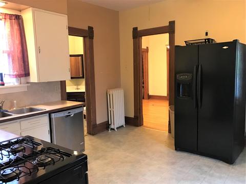 609 S Main St, Plainwell, MI 49080 photo 18