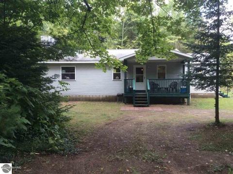 1704 Ford Rd, Sears, MI 49679 photo 1
