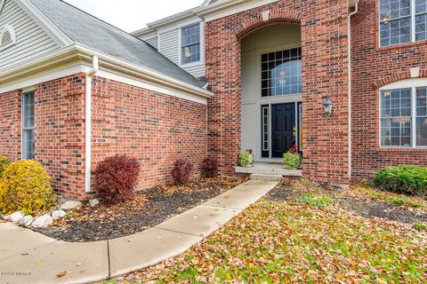 370 Oakwright Ct NE, Ada, MI 49301 photo 4