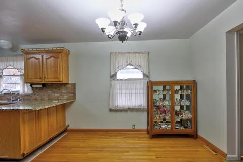 401 W Maple St, Bancroft, MI 48414 photo 11
