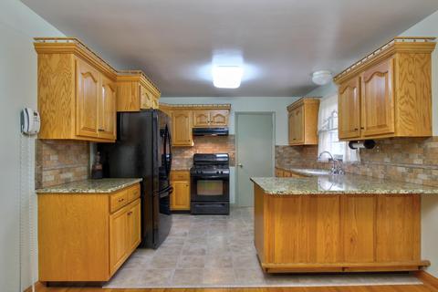 401 W Maple St, Bancroft, MI 48414 photo 6