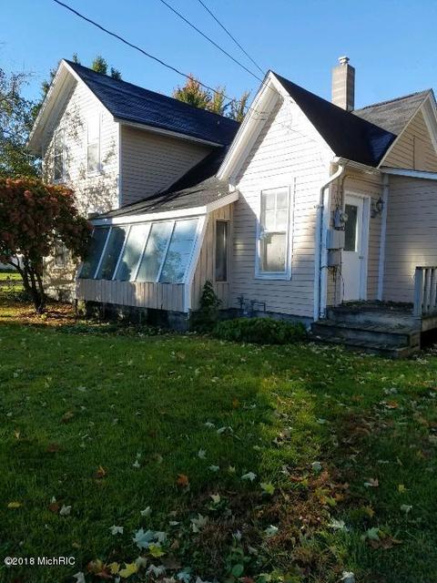 111 E Pierce St, Coldwater, MI 49036 photo 2