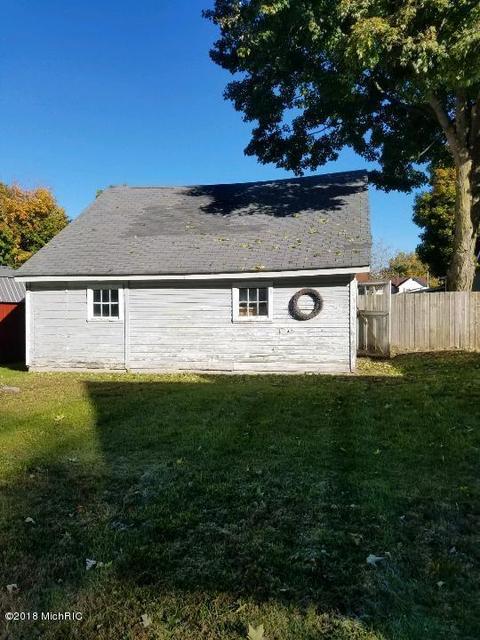111 E Pierce St, Coldwater, MI 49036 photo 3