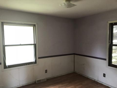 615 Merrick St, Belding, MI 48809 photo 13
