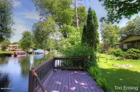 3100 Oak Dr SW, Stanton, MI 48888 photo 8