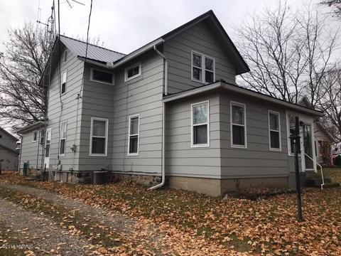 113 E Sprague St, Homer, MI 49245 photo 2