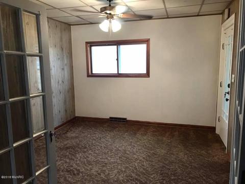 113 E Sprague St, Homer, MI 49245 photo 10
