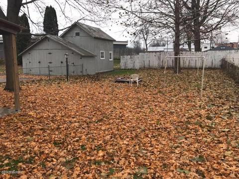 113 E Sprague St, Homer, MI 49245 photo 4