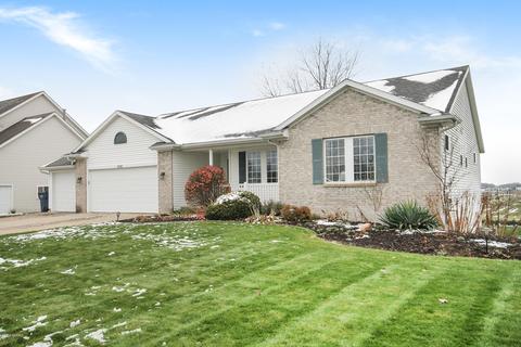 4332 Pheasant Run Dr, Dorr, MI 49323 photo 2