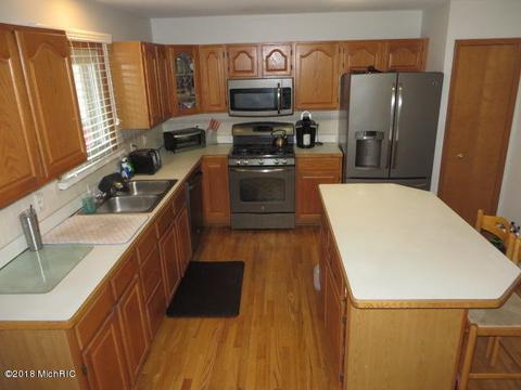 53344 Freda Dr, Macomb, MI 48042 photo 18