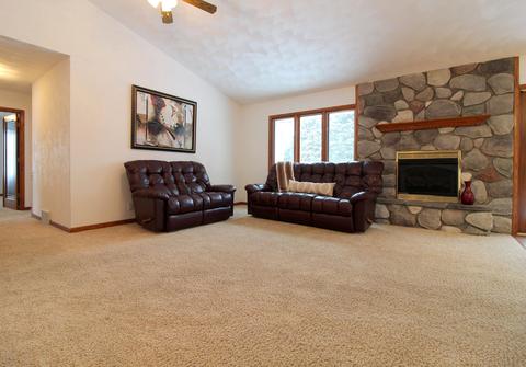 71 Peter Pan Ln, Marshall, MI 49068 photo 2