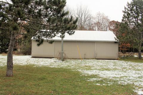 4899 W Woods Rd, Sidney, MI 48885 photo 2