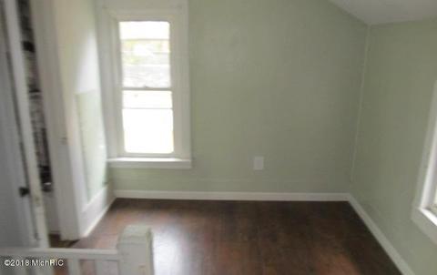 712 West St, Three Rivers, MI 49093 photo 7