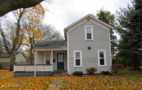 712 West St, Three Rivers, MI 49093 photo 1
