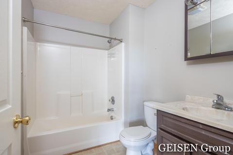 5420 N Whites Bridge Rd, Belding, MI 48809 photo 9