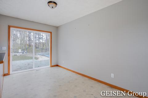 5420 N Whites Bridge Rd, Belding, MI 48809 photo 7