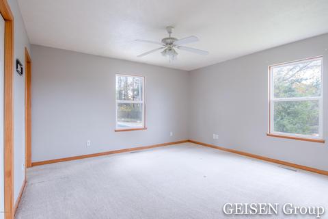 5420 N Whites Bridge Rd, Belding, MI 48809 photo 8