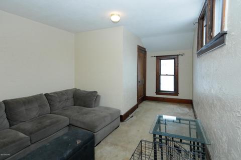 113 Colfax St, Plainwell, MI 49080 photo 16