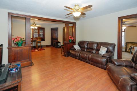113 Colfax St, Plainwell, MI 49080 photo 5