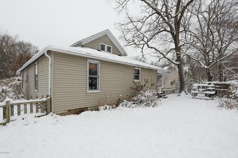 113 Colfax St, Plainwell, MI 49080 photo 21